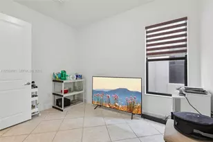 3575 W 97th St, Hialeah, FL 33018 - Photo 23