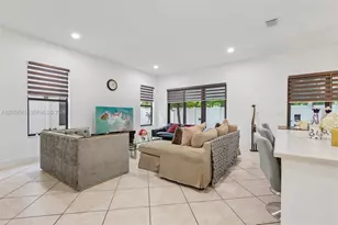 3575 W 97th St, Hialeah, FL 33018 - Photo 9