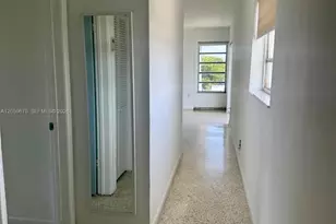 1736 SW 19th St, Miami, FL 33145 - Photo 13