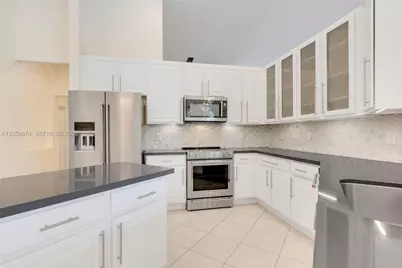 13746 NW 21st St, Pembroke Pines, FL 33028 - Photo 5