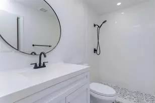 931 NE 199th St, Miami, FL 33179 - Photo 5