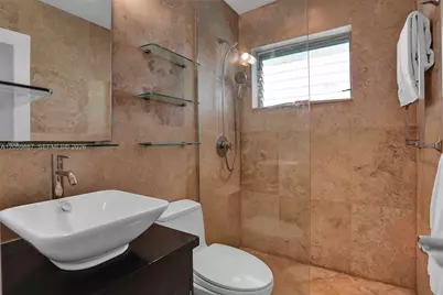 350 Collins Ave #310, Miami Beach, FL 33139 - Photo 21