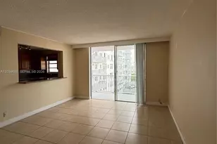 137 Golden Isles Dr, Hallandale Beach, FL 33009 - Photo 9