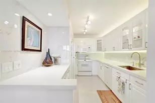 2201 S Ocean Dr, Hollywood, FL 33019 - Photo 7