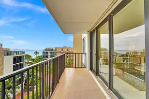 2201 S Ocean Dr, Hollywood, FL 33019 - Photo 29
