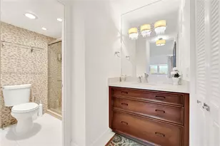 2201 S Ocean Dr, Hollywood, FL 33019 - Photo 27