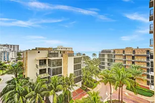 2201 S Ocean Dr, Hollywood, FL 33019 - Photo 29