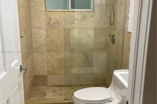 731 6th St, Miami Beach, FL 33139 - Photo 13