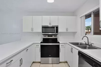 6225 Kendale Lakes Cir #253, Miami, FL 33183 - Photo 9