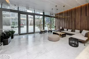 88 SW 7th St, Miami, FL 33130 - Photo 11