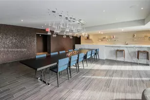 88 SW 7th St, Miami, FL 33130 - Photo 15