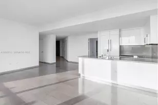 88 SW 7th St, Miami, FL 33130 - Photo 3