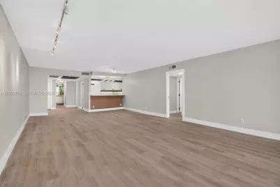 3090 N Course Dr #807, Pompano Beach, FL 33069 - Photo 13