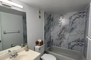 1900 W 68th St, Hialeah, FL 33014 - Photo 13