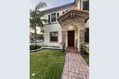 3209 SE 4th Ct #3209, Homestead, FL 33033 - Photo 1