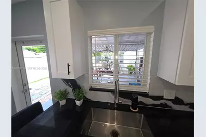 651 E 48th St, Hialeah, FL 33013 - Photo 19