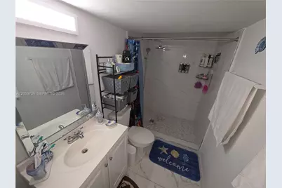651 E 48th St, Hialeah, FL 33013 - Photo 11