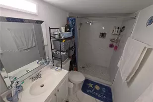 651 E 48th St, Hialeah, FL 33013 - Photo 11