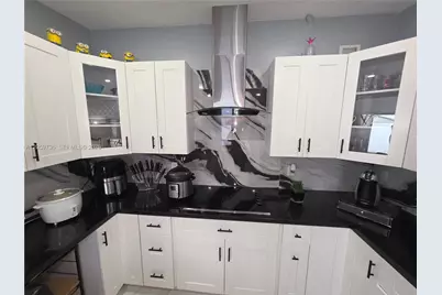 651 E 48th St, Hialeah, FL 33013 - Photo 17