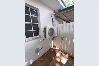 651 E 48th St, Hialeah, FL 33013 - Photo 33