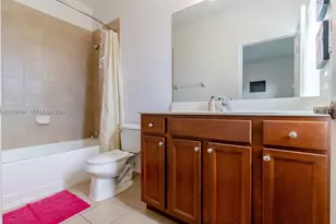 8845 W 35th Ave, Hialeah, FL 33018 - Photo 17