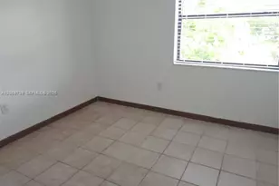 9437 Fontainebleau Blvd, Miami, FL 33172 - Photo 27