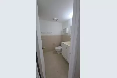 9437 Fontainebleau Blvd #202, Miami, FL 33172 - Photo 47