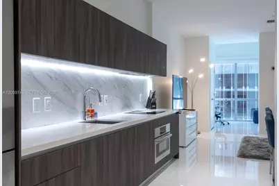 851 NE 1st Ave #503, Miami, FL 33132 - Photo 3