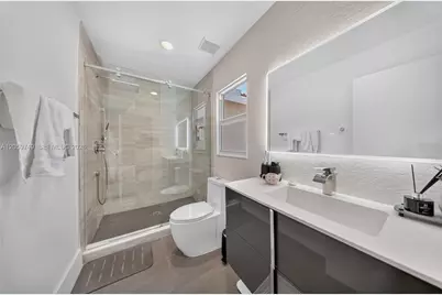 21007 NE 34th Pl #21007, Aventura, FL 33180 - Photo 17