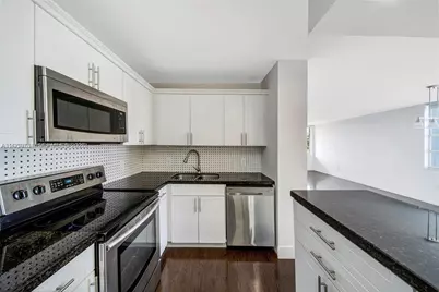 2016 Bay Dr #304, Miami Beach, FL 33141 - Photo 13