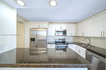 2016 Bay Dr #304, Miami Beach, FL 33141 - Photo 15