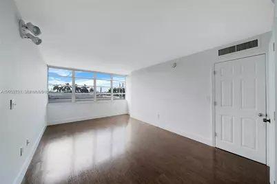 2016 Bay Dr #304, Miami Beach, FL 33141 - Photo 9