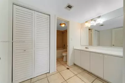 2016 Bay Dr #304, Miami Beach, FL 33141 - Photo 25