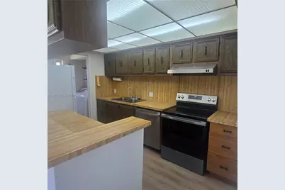 8401 SW 107 #312E, Miami, FL 33173 - Photo 5
