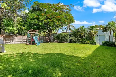 2153 SW 13th St, Miami, FL 33145 - Photo 15