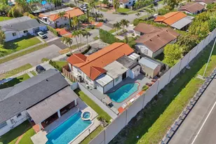 2711 SW 117th Ct, Miami, FL 33175 - Photo 41