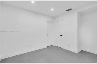 730 NW 77th Way, Pembroke Pines, FL 33024 - Photo 11
