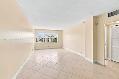 2555 NE 11 Street #510, Fort Lauderdale, FL 33304 - Photo 15