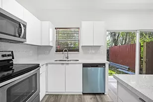 1681 SE 30th St, Homestead, FL 33035 - Photo 27