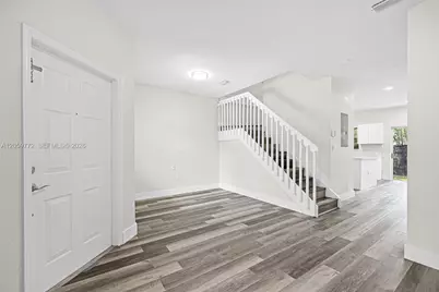 1681 SE 30th St #1681, Homestead, FL 33035 - Photo 5