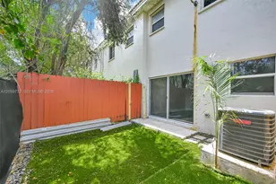 1681 SE 30th St, Homestead, FL 33035 - Photo 25