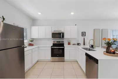 357 NE 1st Dr, Florida City, FL 33034 - Photo 7