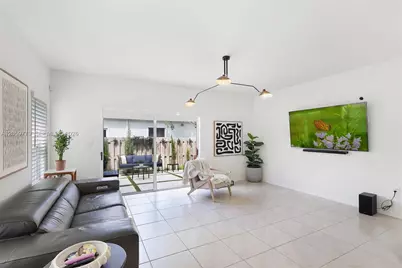 357 NE 1st Dr, Florida City, FL 33034 - Photo 5