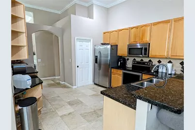 3937 Nighthawk Dr, Weston, FL 33331 - Photo 5