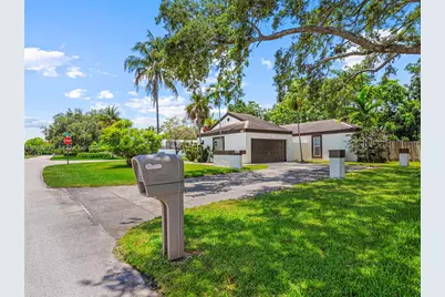 15491 SW 153rd St, Miami, FL 33187 - Photo 43