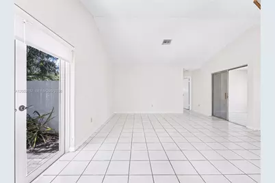 15491 SW 153rd St, Miami, FL 33187 - Photo 9