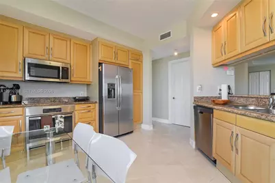 9751 E Bay Harbor Dr #8D, Bay Harbor Islands, FL 33154 - Photo 7