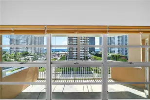 1985 S Ocean Dr, Hallandale Beach, FL 33009 - Photo 27