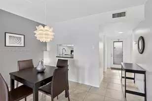 7897 Golf Cir Dr, Margate, FL 33063 - Photo 5