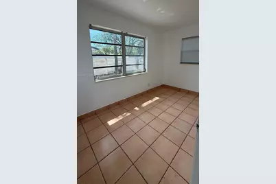 800 SE 15th St #2, Fort Lauderdale, FL 33316 - Photo 13
